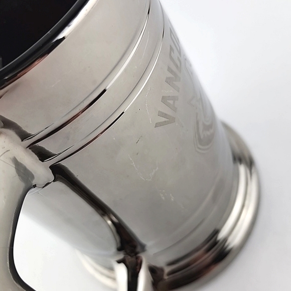 ⭐️3/ $30⭐️ Vancouver Canucks Gunmetal Steel Glass Beer Stein Size 15 OZ - Picture 9 of 12